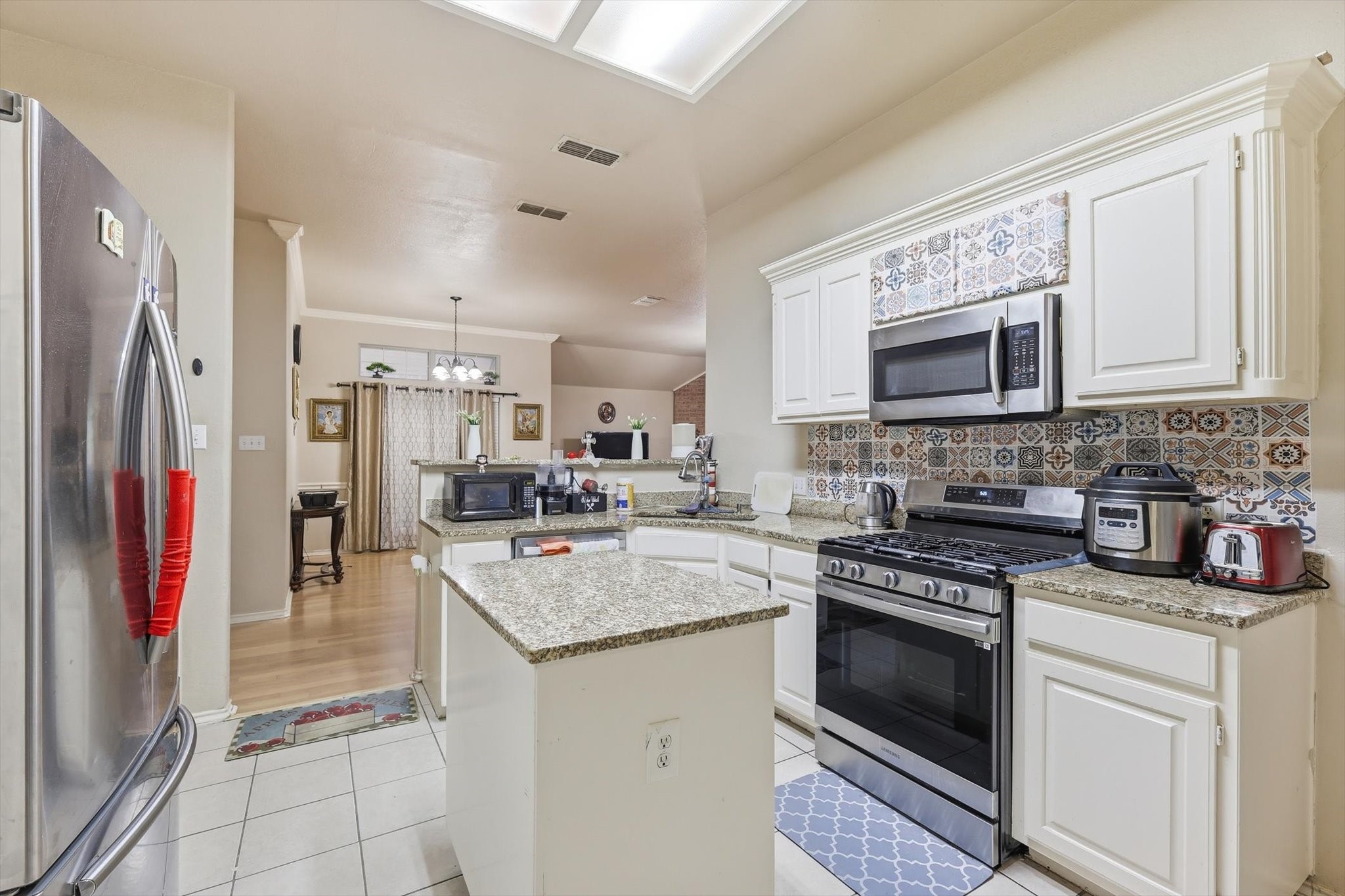 2988 Thames Trail Fort Worth TX 76118