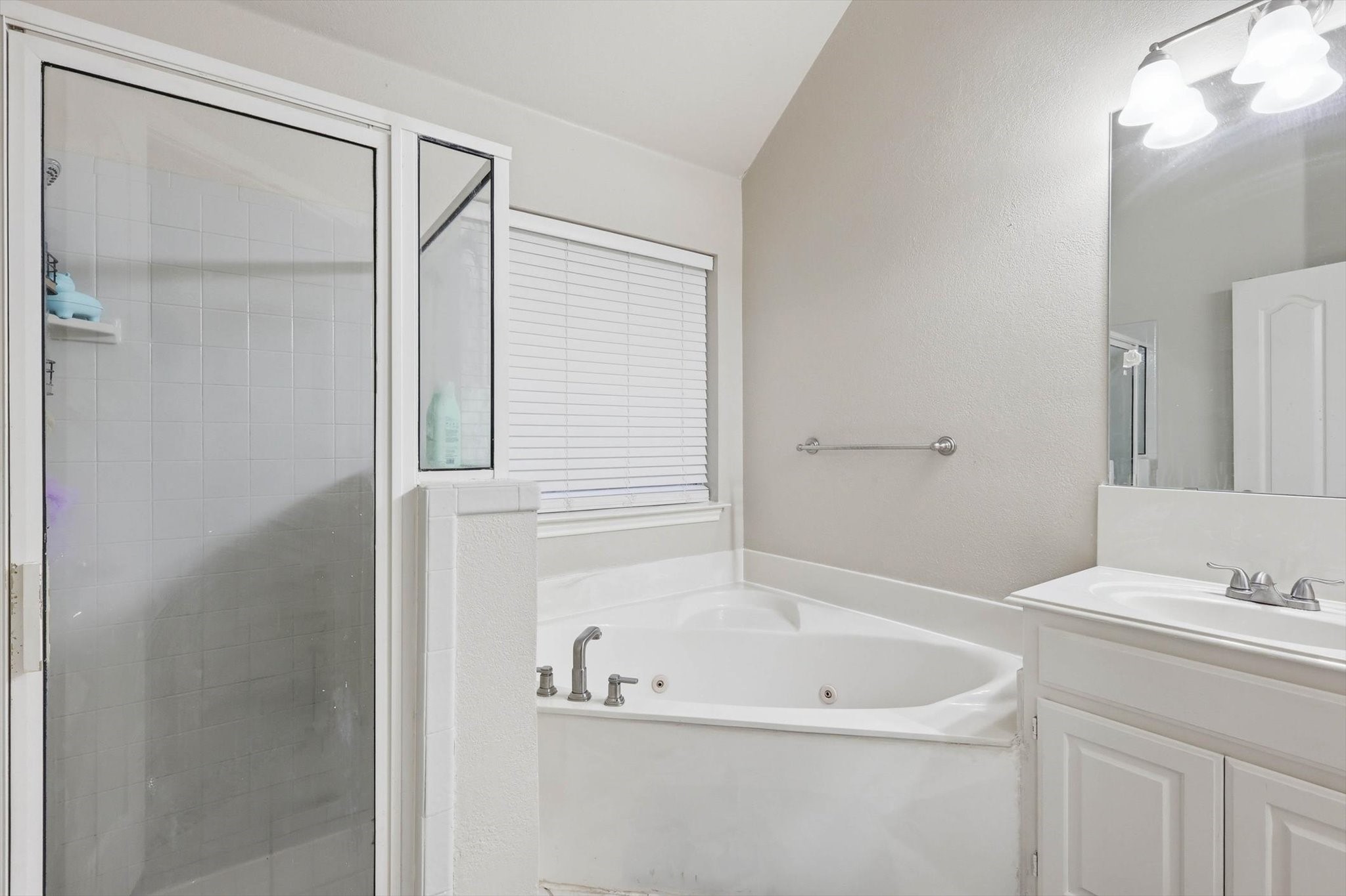2988 Thames Trail Fort Worth TX 76118