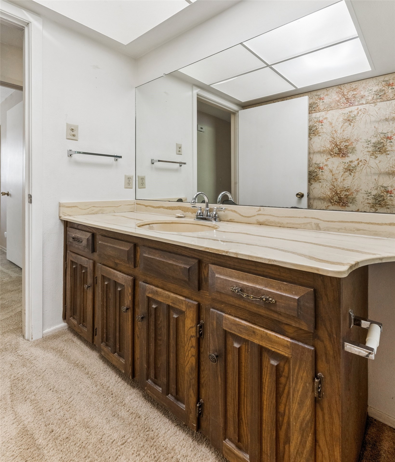 1017 Ravencroft Drive Garland TX 75043