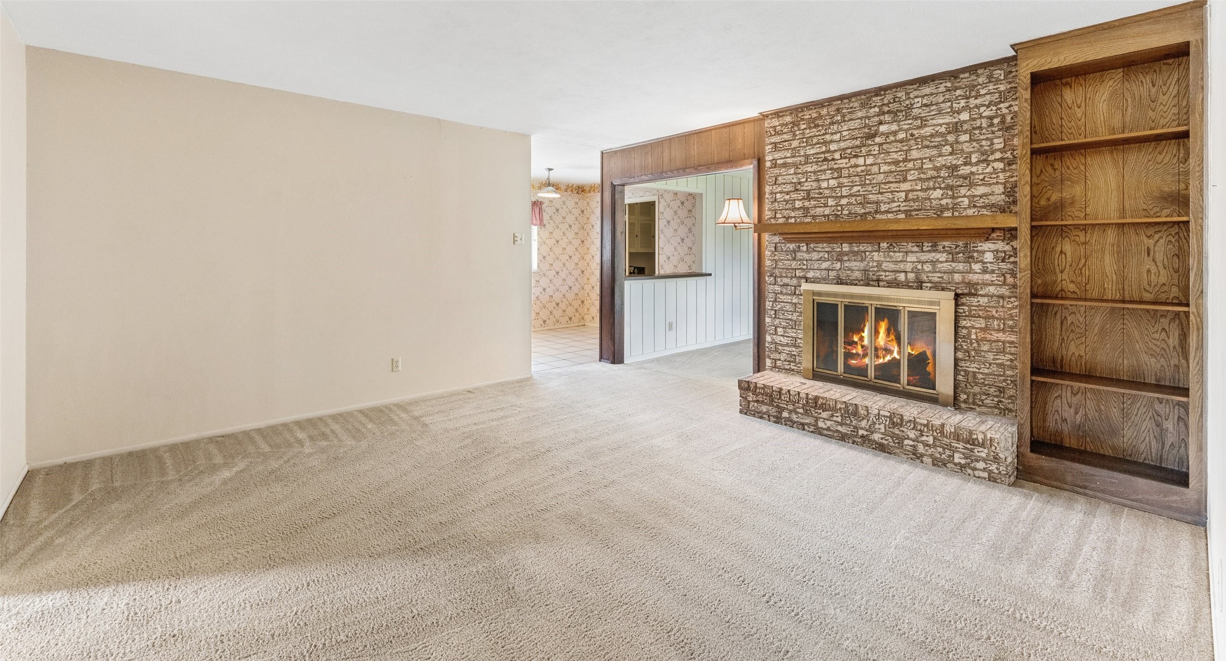 1017 Ravencroft Drive Garland TX 75043