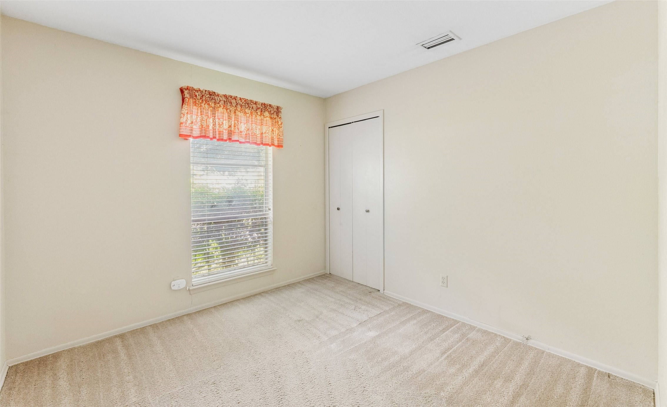1017 Ravencroft Drive Garland TX 75043
