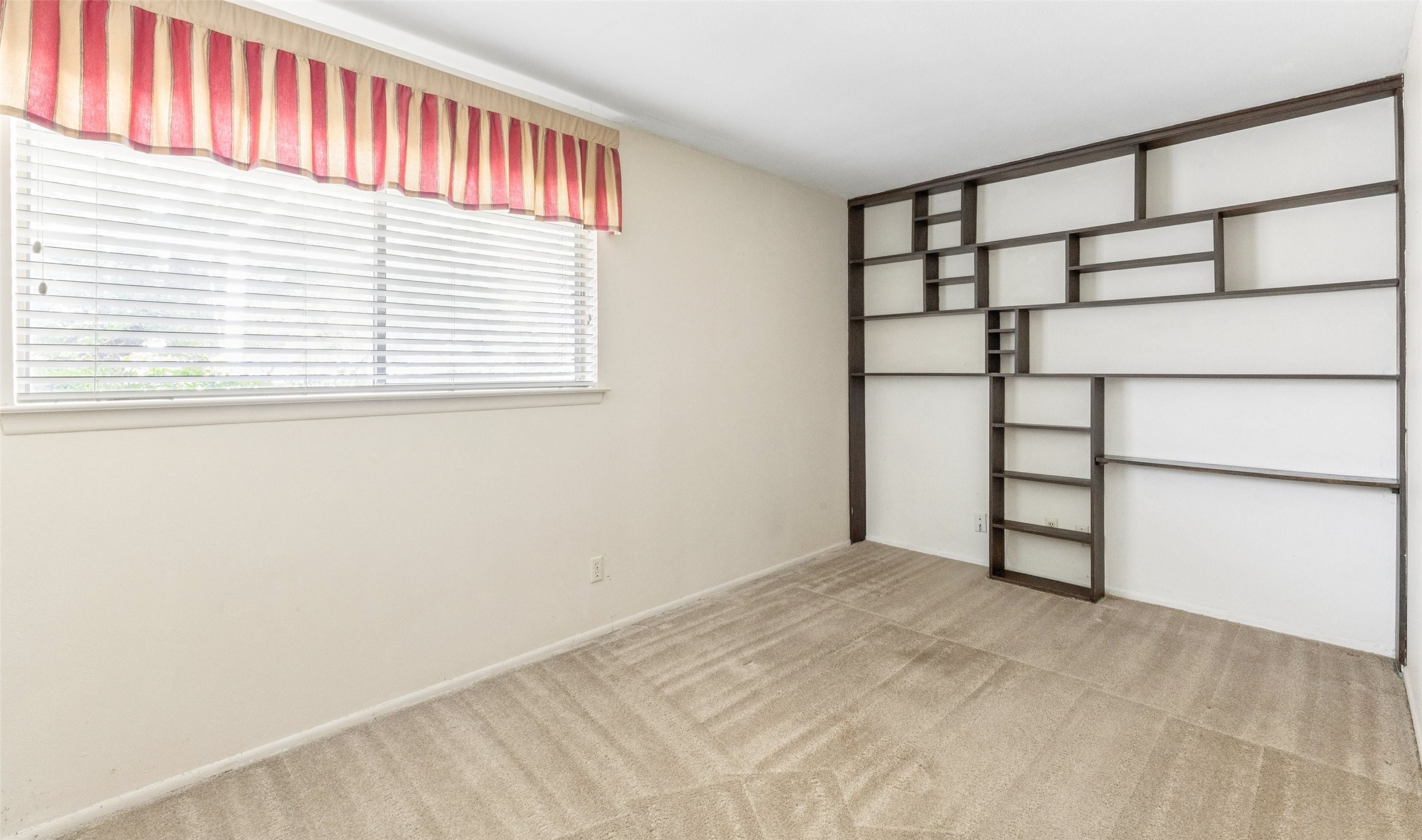 1017 Ravencroft Drive Garland TX 75043