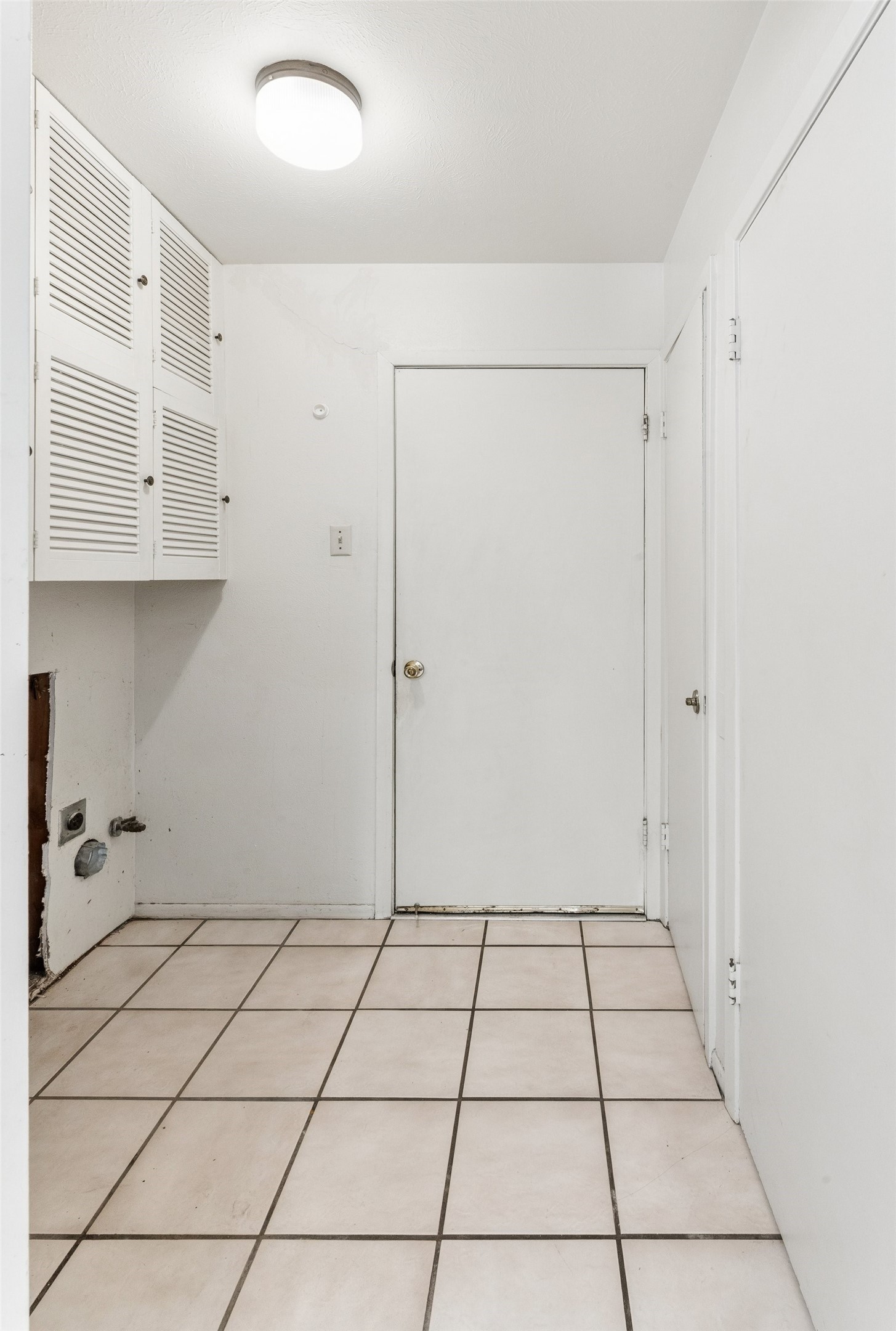 1017 Ravencroft Drive Garland TX 75043