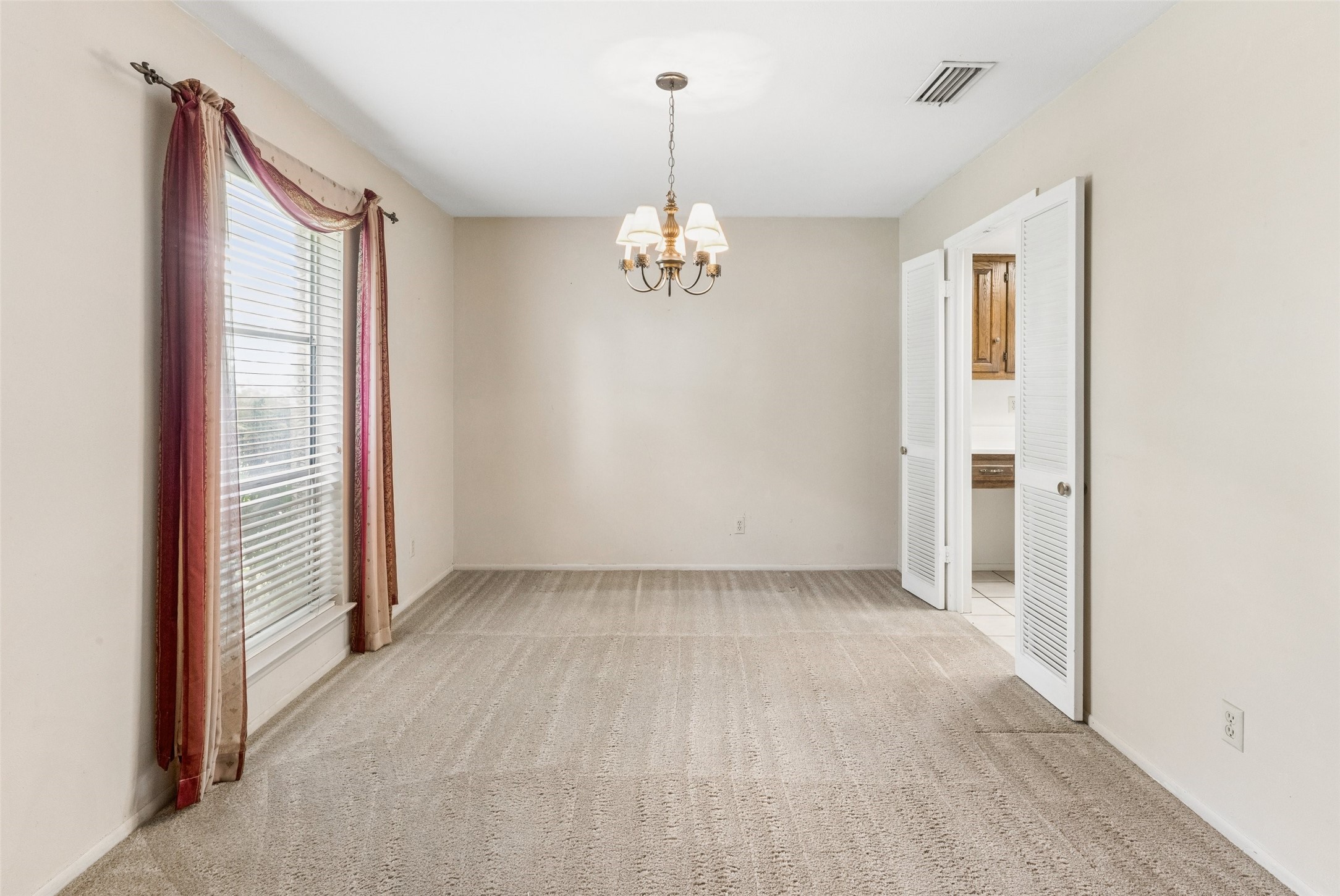 1017 Ravencroft Drive Garland TX 75043