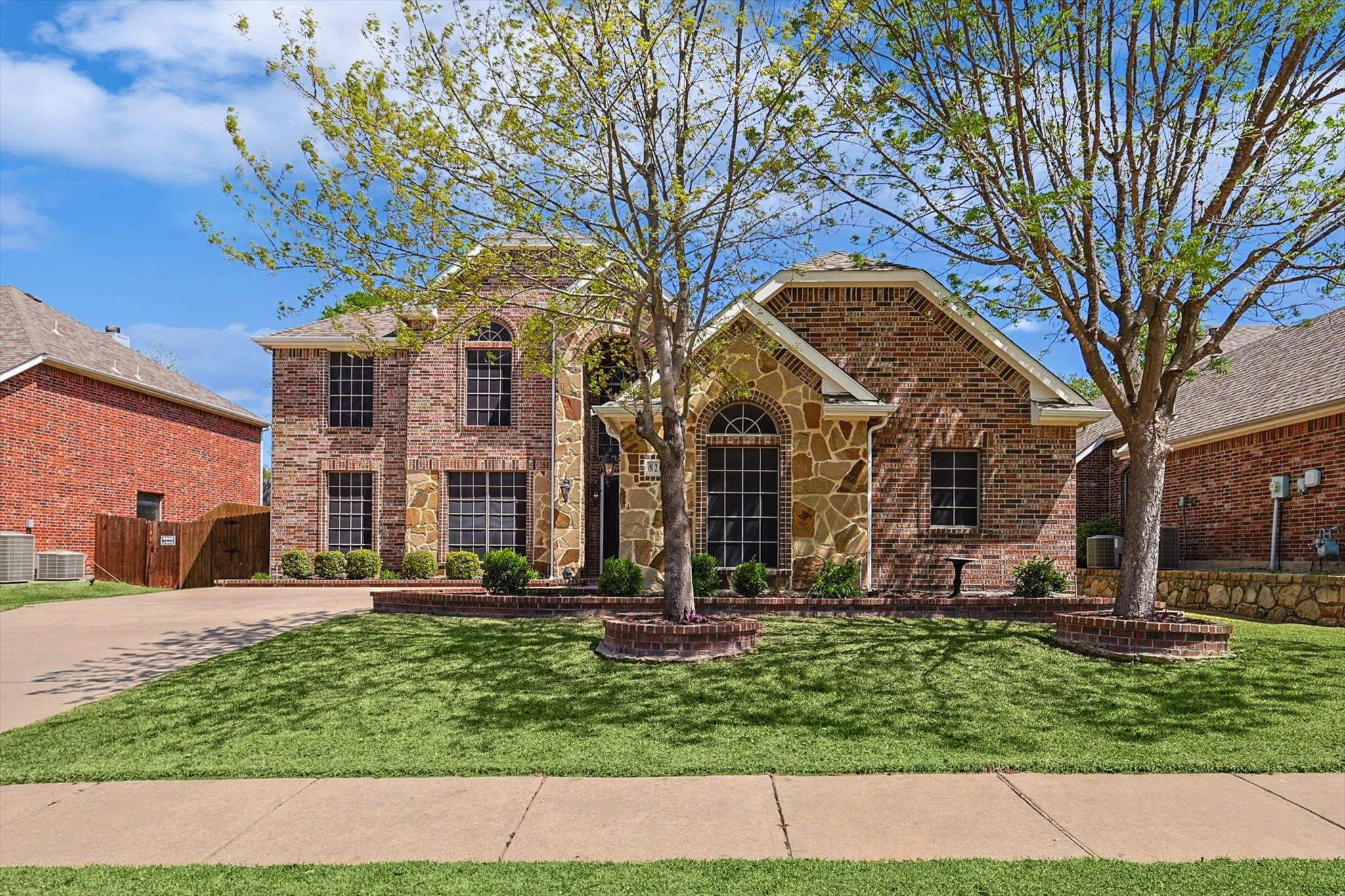 8205 Holly Hock Drive Arlington TX 76001