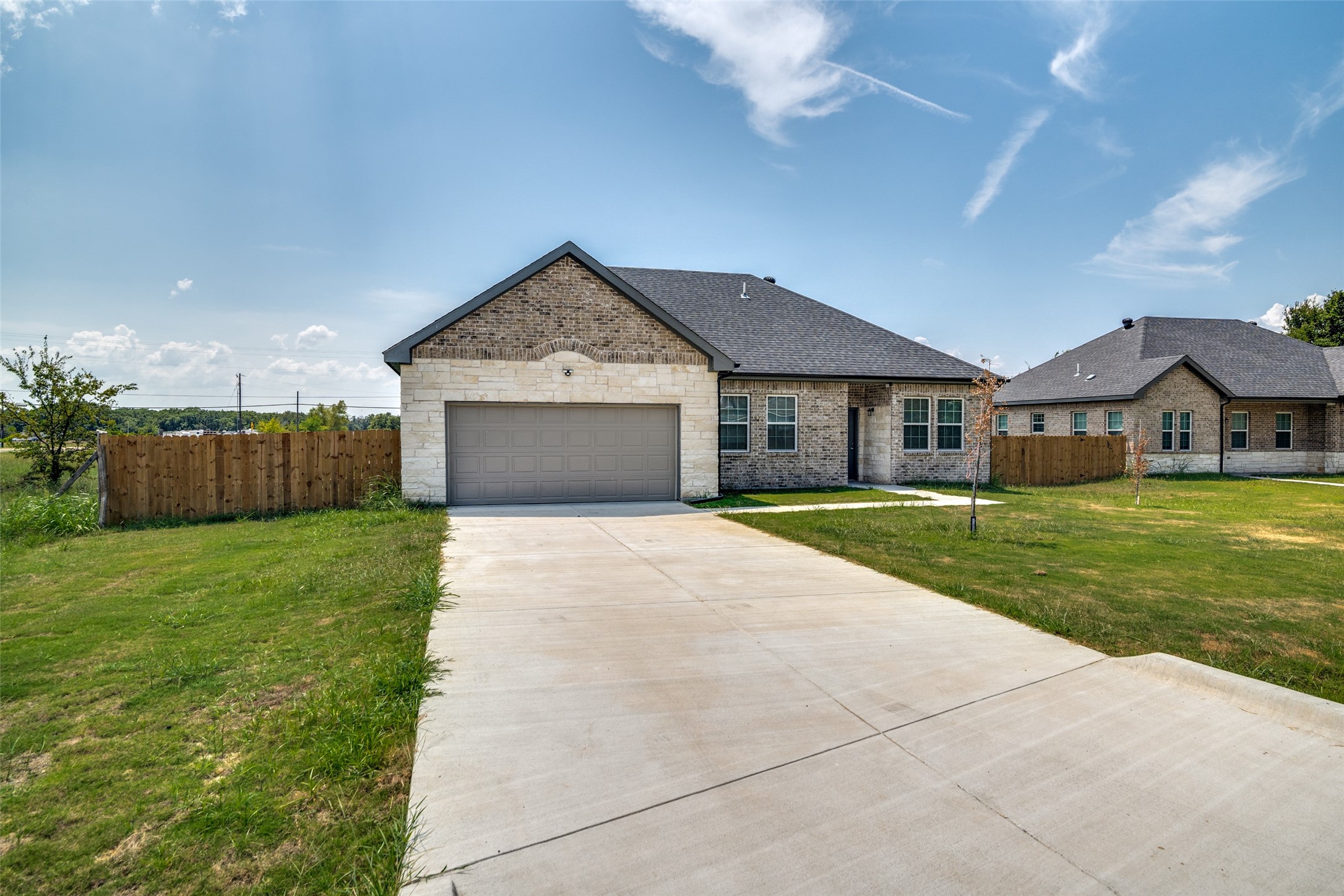 705 Lakeland Drive West Tawakoni TX 75474
