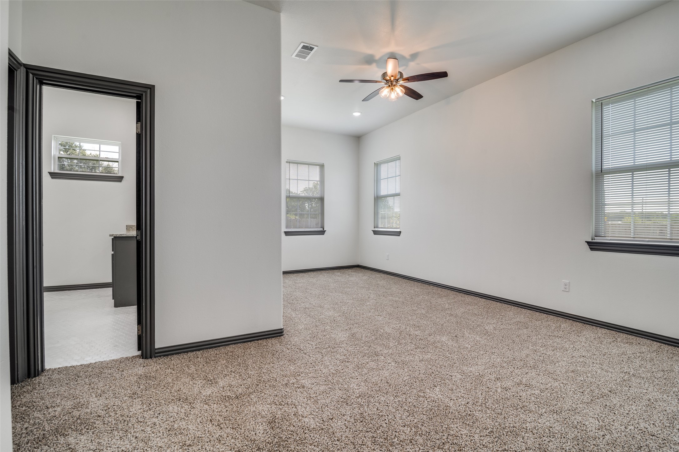 705 Lakeland Drive West Tawakoni TX 75474