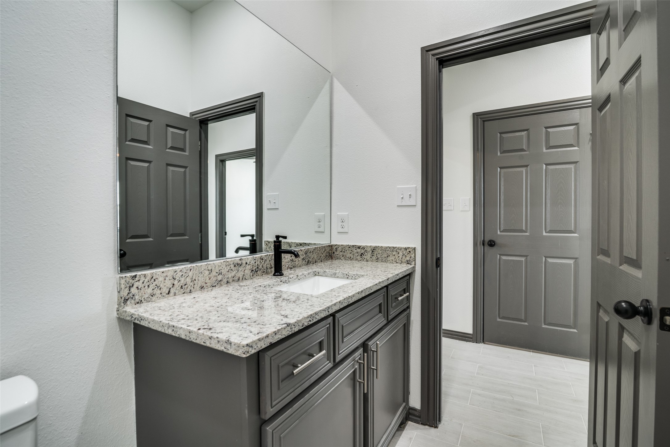 705 Lakeland Drive West Tawakoni TX 75474