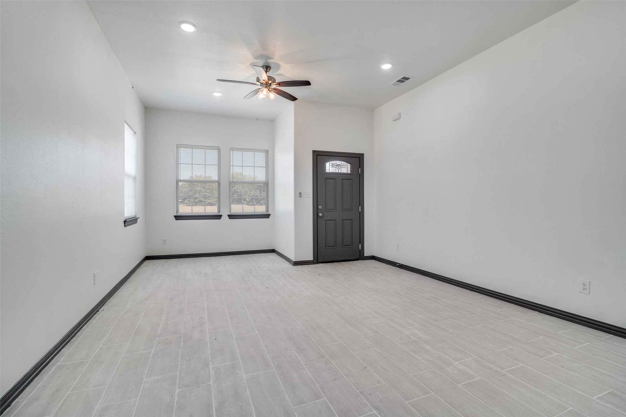 705 Lakeland Drive West Tawakoni TX 75474