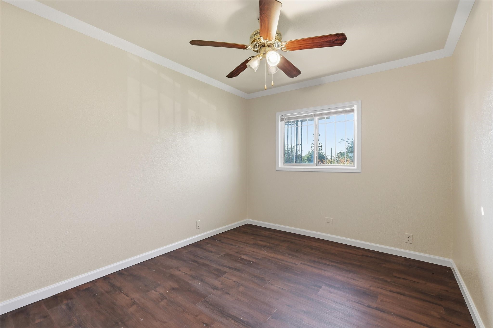 2308 Tanneyhill Lane Fort Worth TX 76112