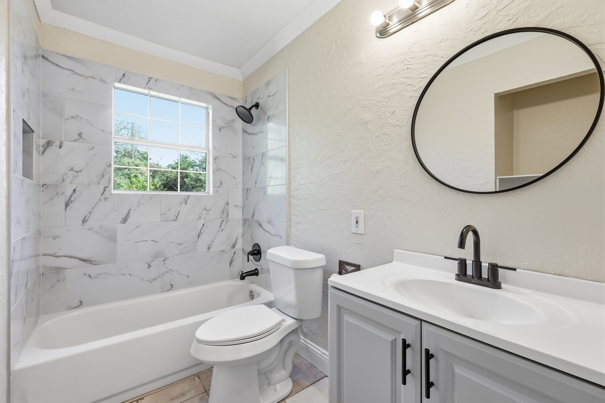 2308 Tanneyhill Lane Fort Worth TX 76112