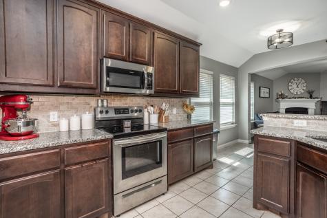 1816 Vallana Drive Gainesville TX 76240