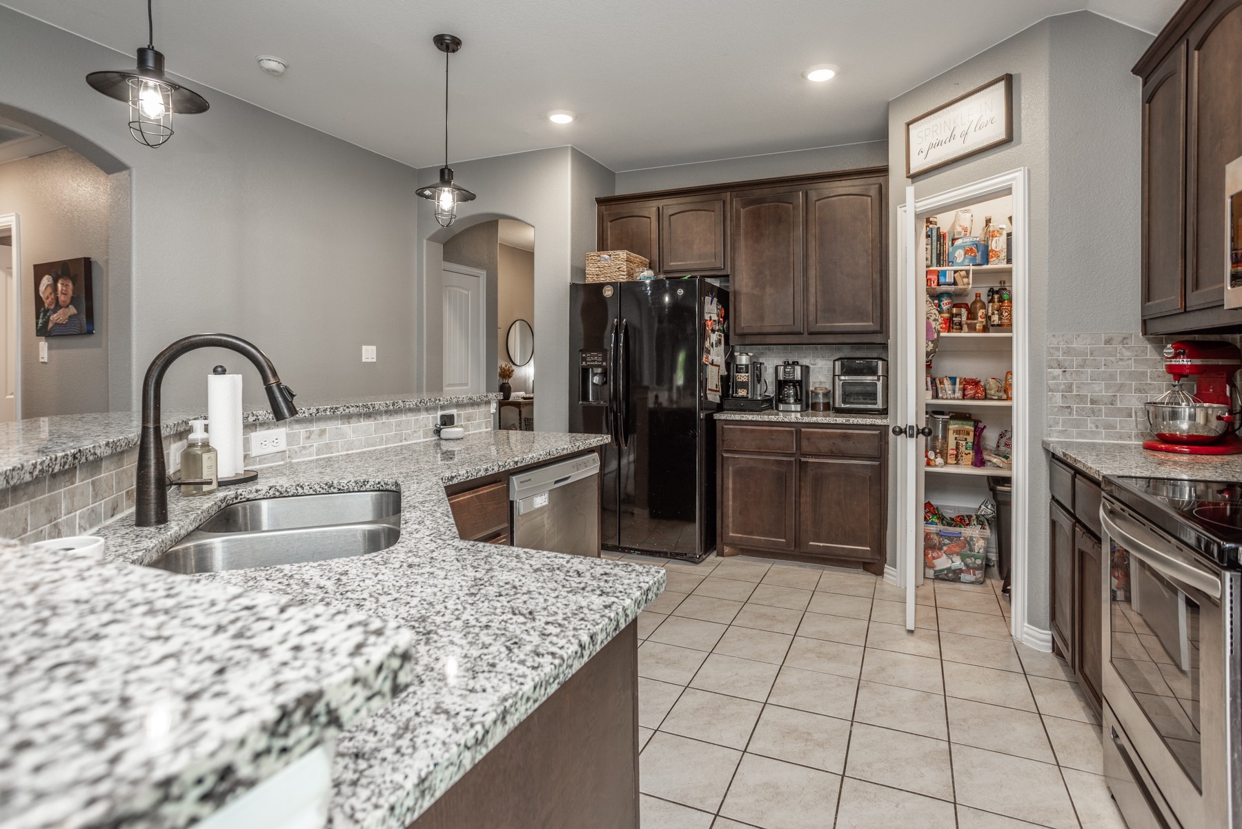 1816 Vallana Drive Gainesville TX 76240