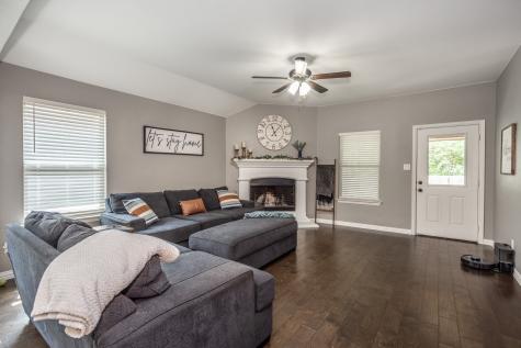 1816 Vallana Drive Gainesville TX 76240