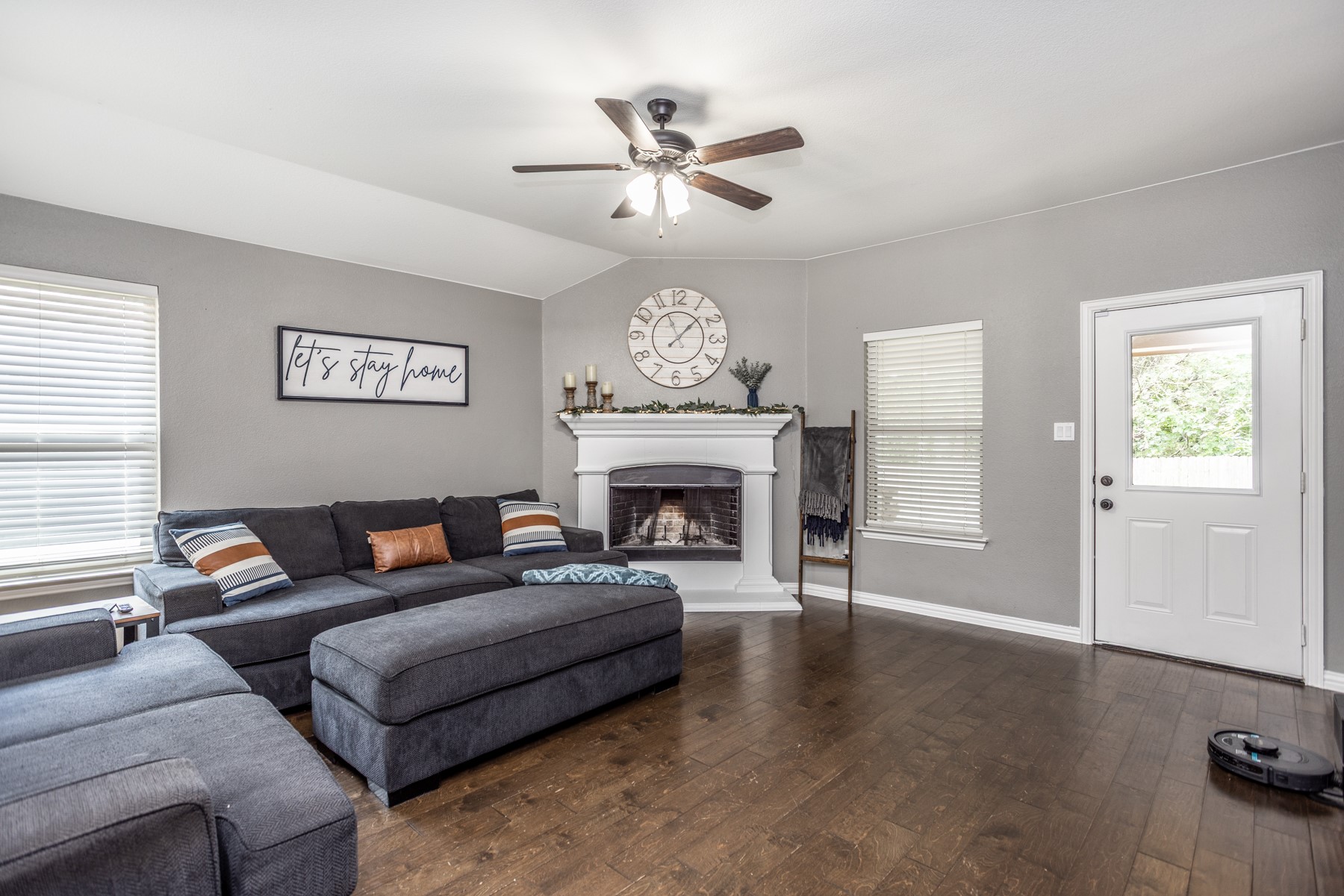 1816 Vallana Drive Gainesville TX 76240