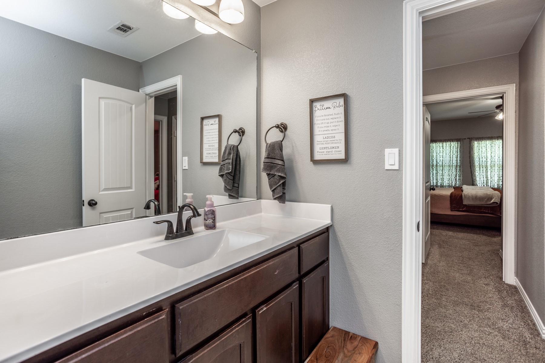 1816 Vallana Drive Gainesville TX 76240