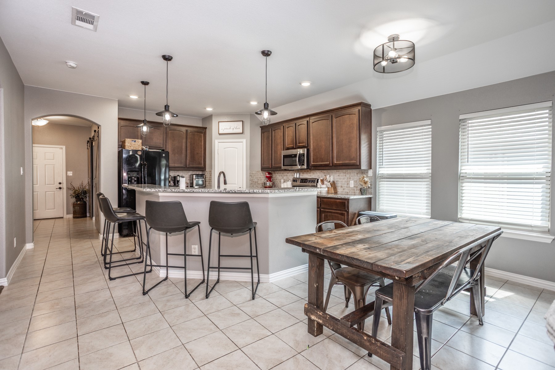 1816 Vallana Drive Gainesville TX 76240