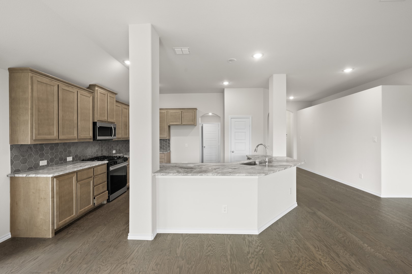 7716 Oakmeade Street Joshua TX 76058