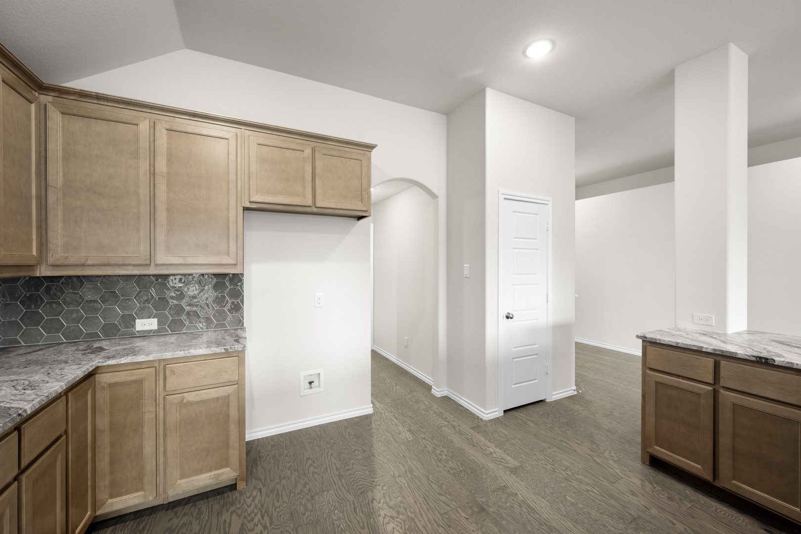 7716 Oakmeade Street Joshua TX 76058