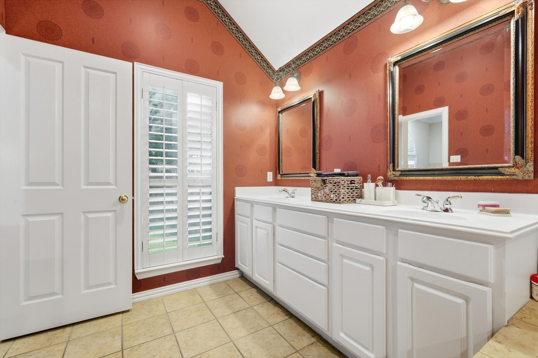 2012 Hayden Lane Corinth TX 76210