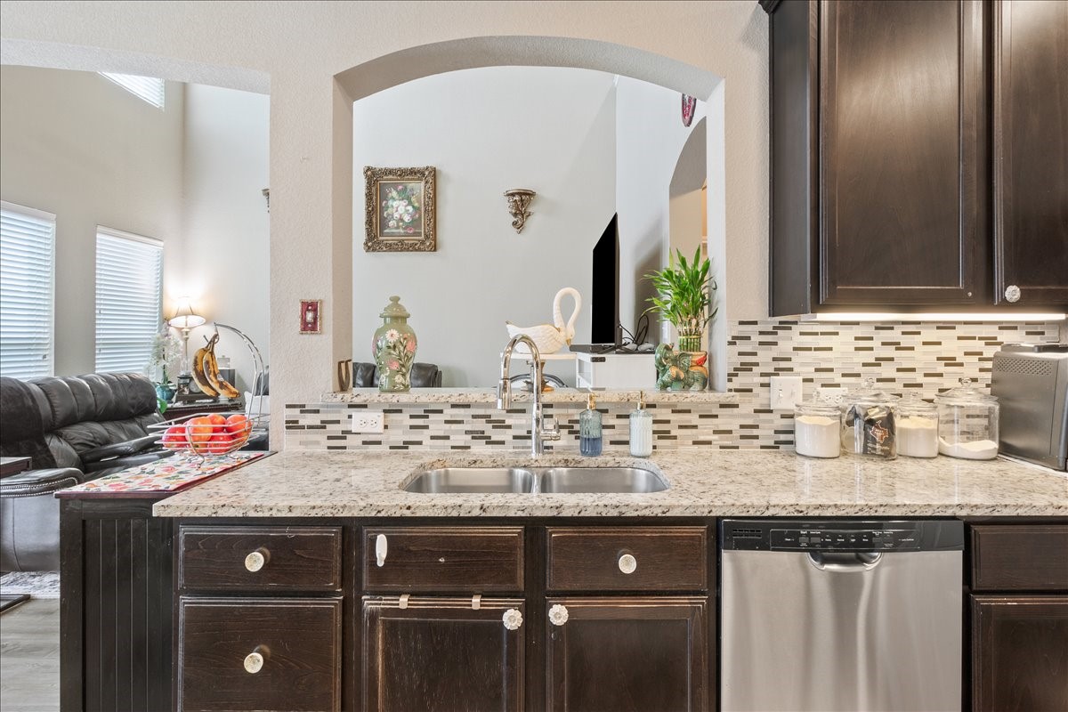 10205 Mickler Lane Waco TX 76708