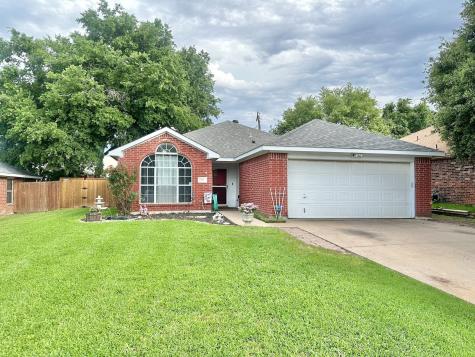 512 Fort Worth Street Mansfield TX 76063