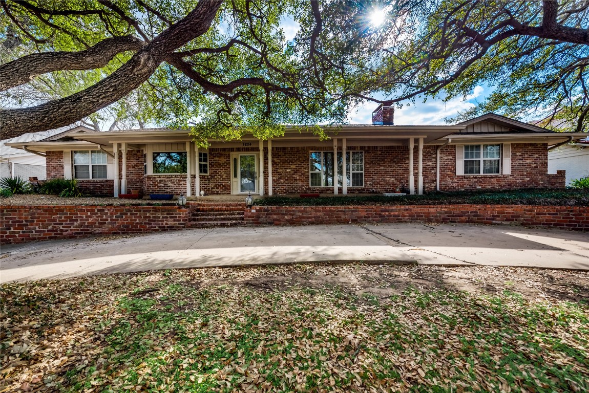 5804 Diamond Oaks Drive N Haltom City TX 76117