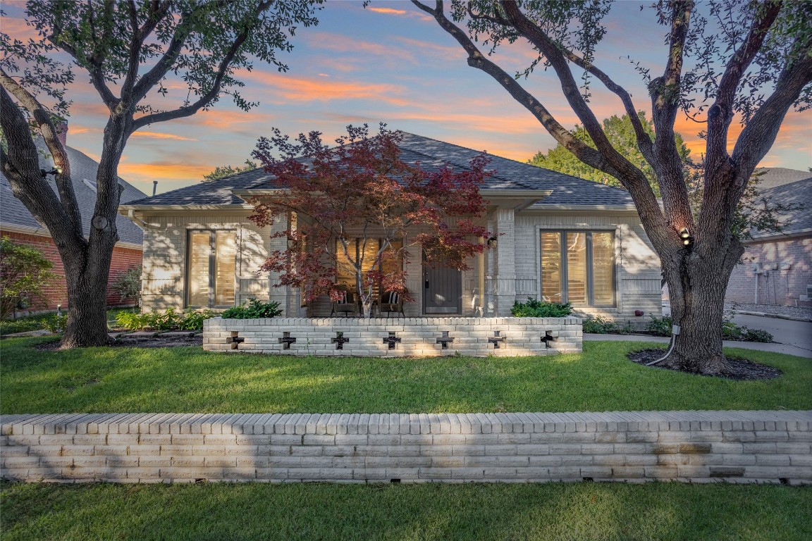 2844 Oakbriar Trail Fort Worth TX 76109