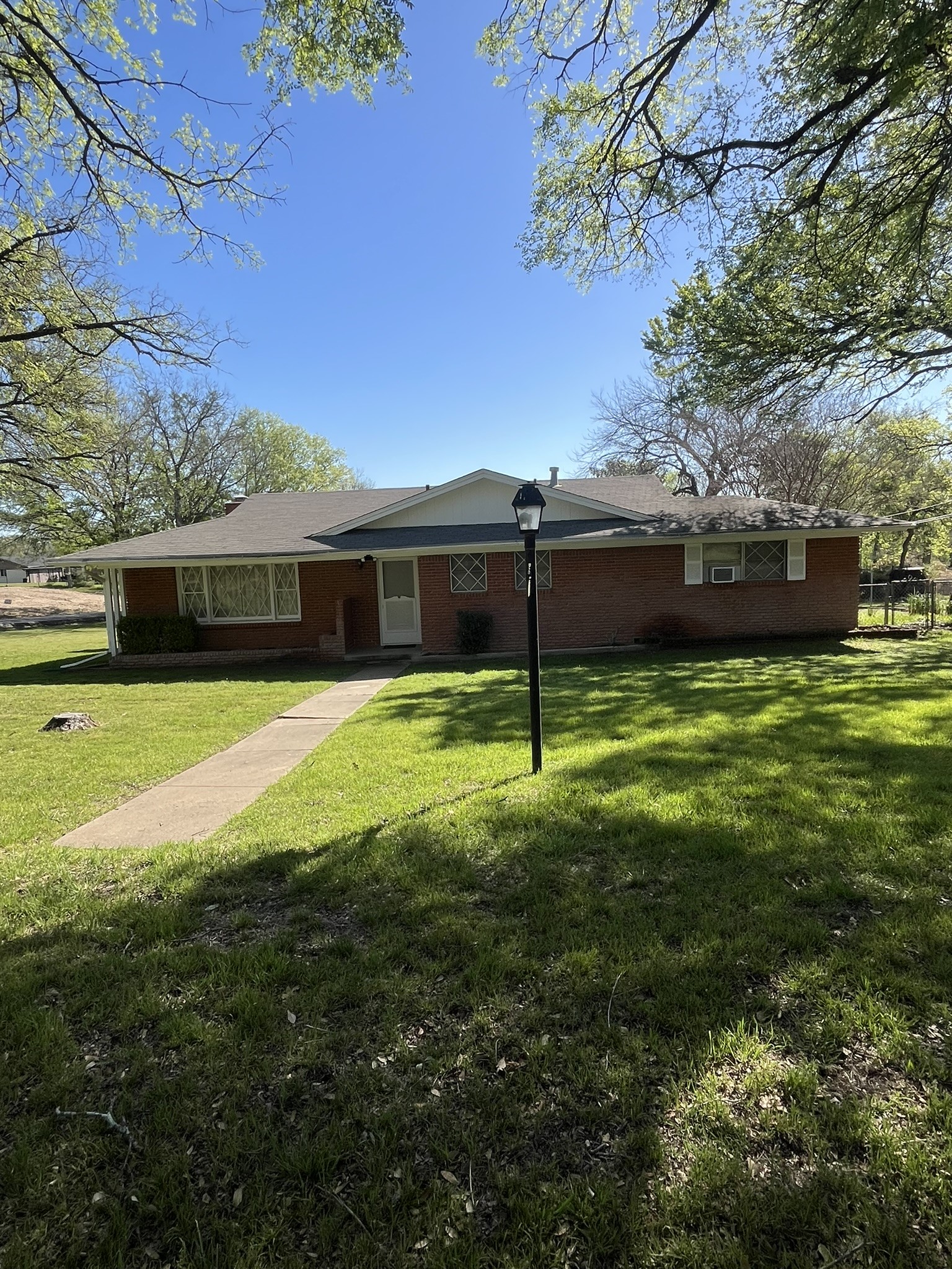 111 Lakeridge Road Lakeside TX 76108