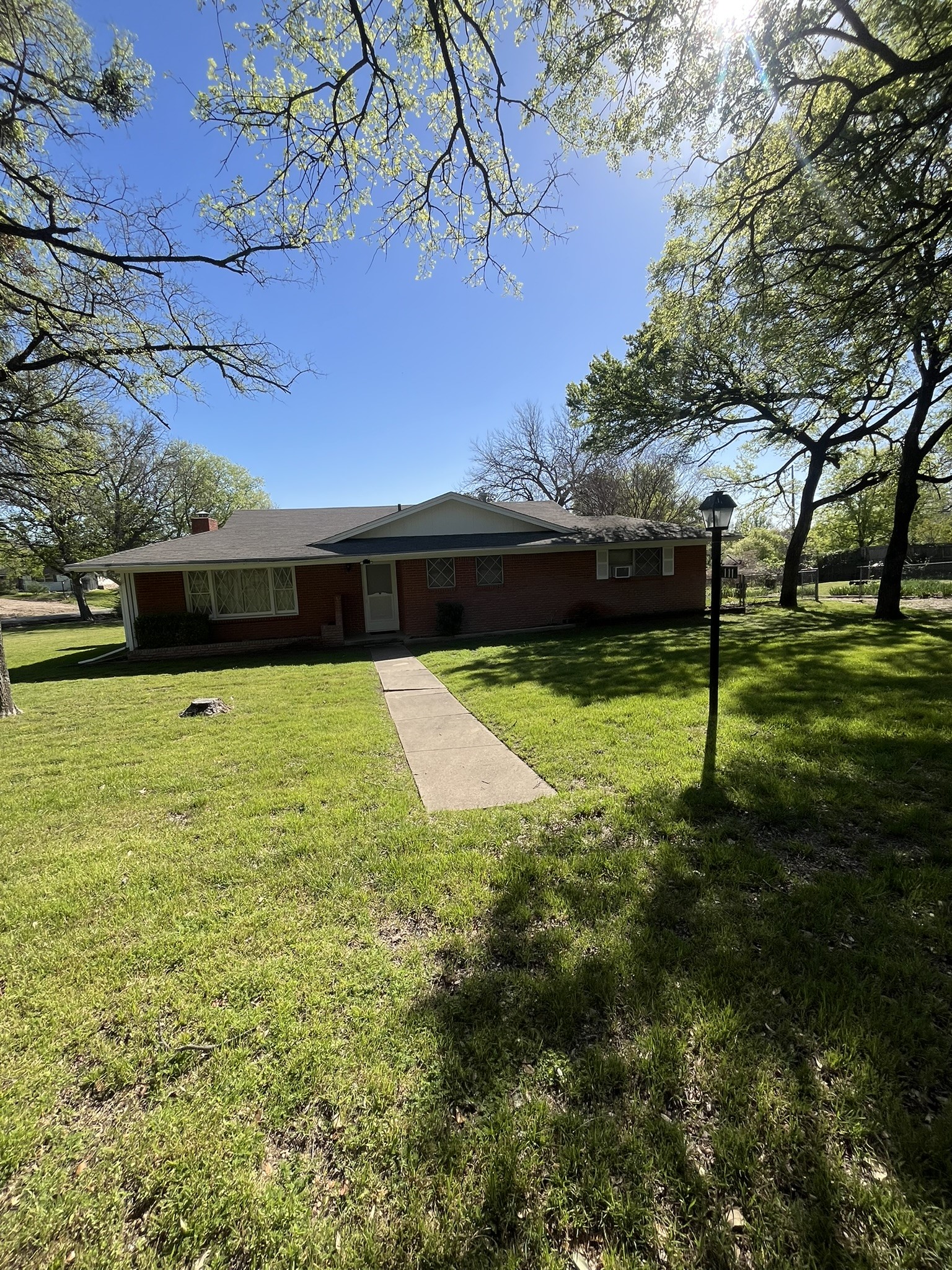 111 Lakeridge Road Lakeside TX 76108