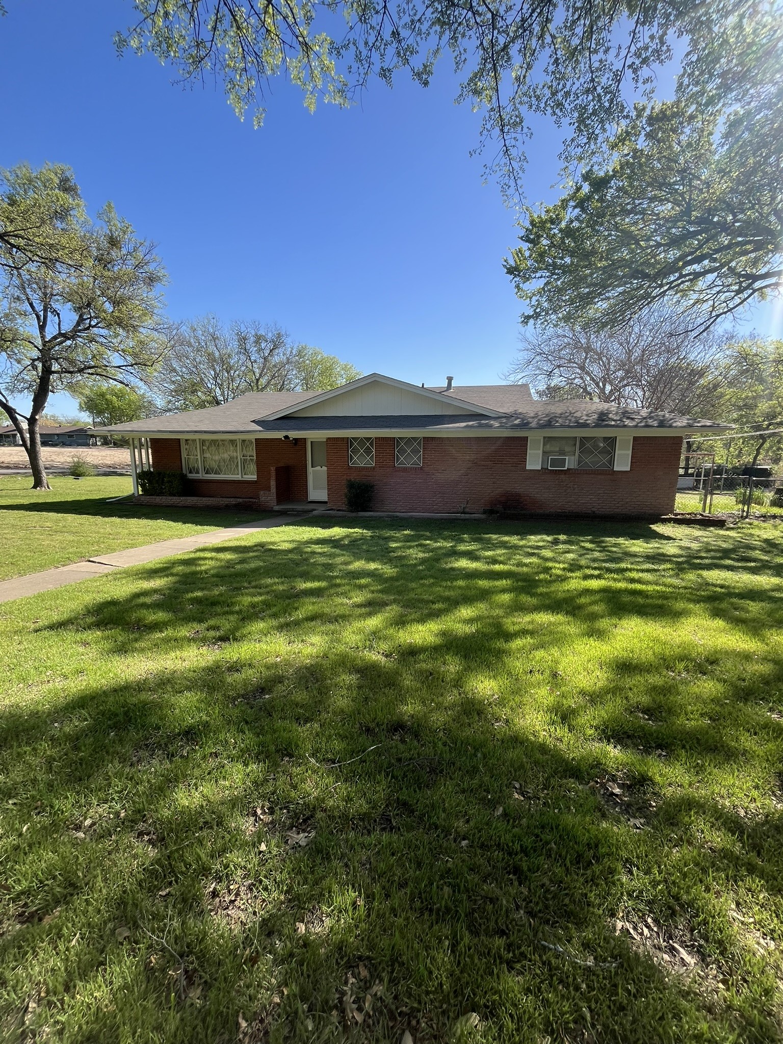 111 Lakeridge Road Lakeside TX 76108