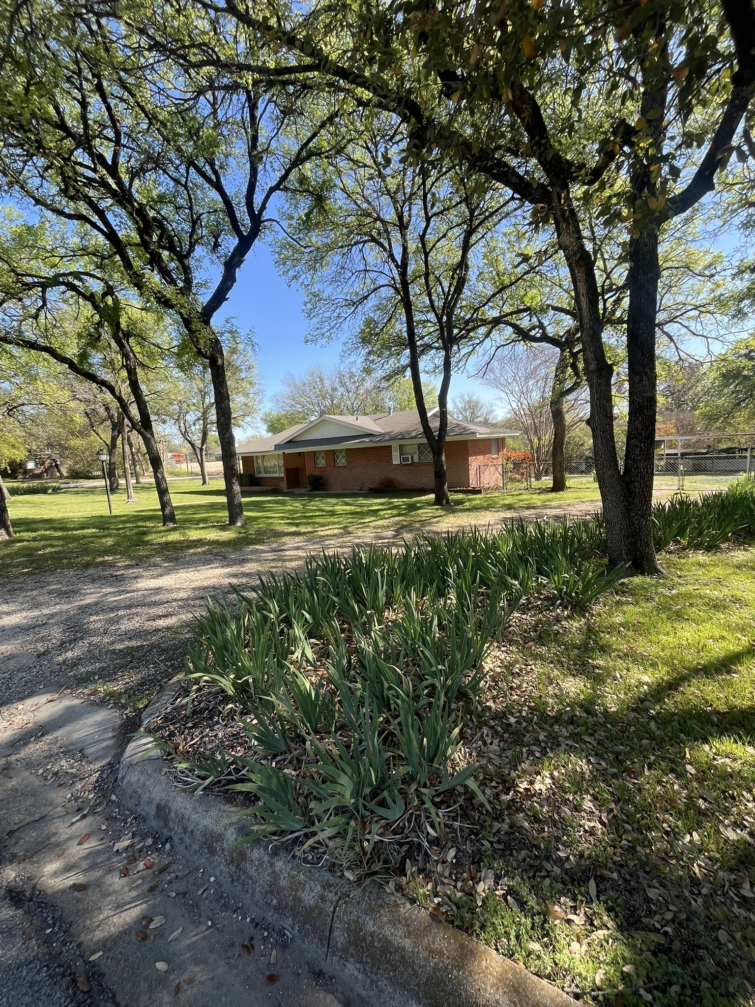 111 Lakeridge Road Lakeside TX 76108