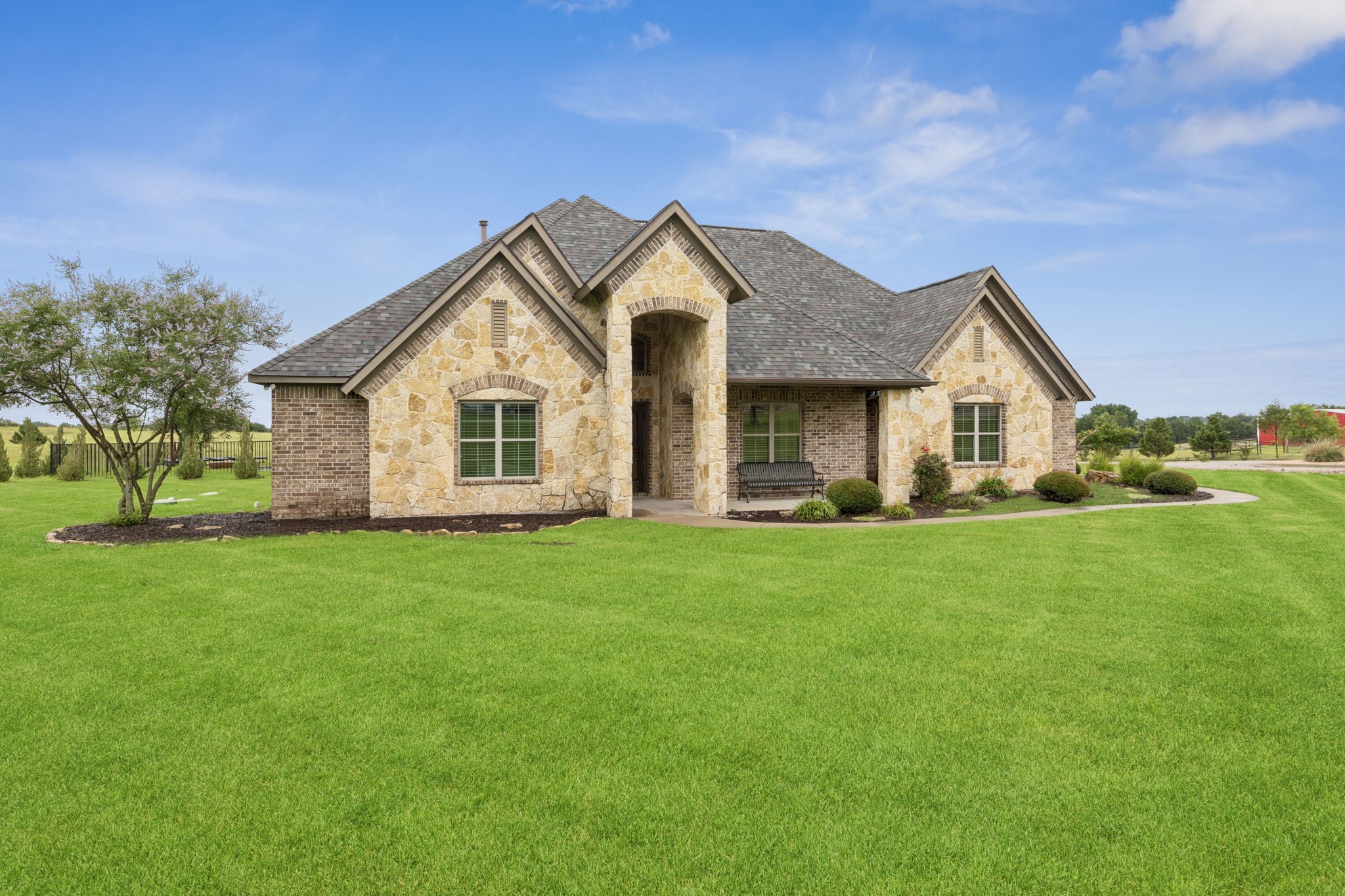 320 Tate Circle Sherman TX 75090