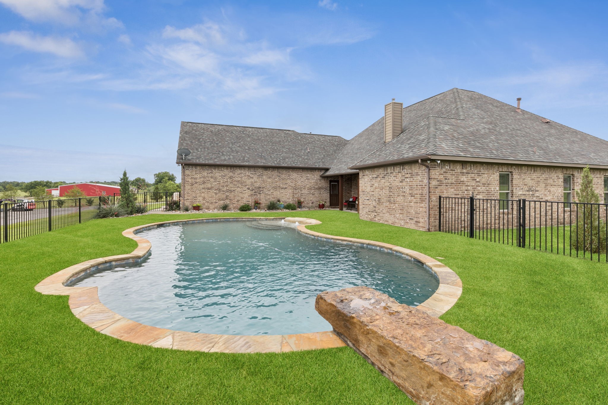 320 Tate Circle Sherman TX 75090