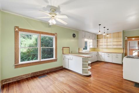 2044 W Oak Street Denton TX 76201