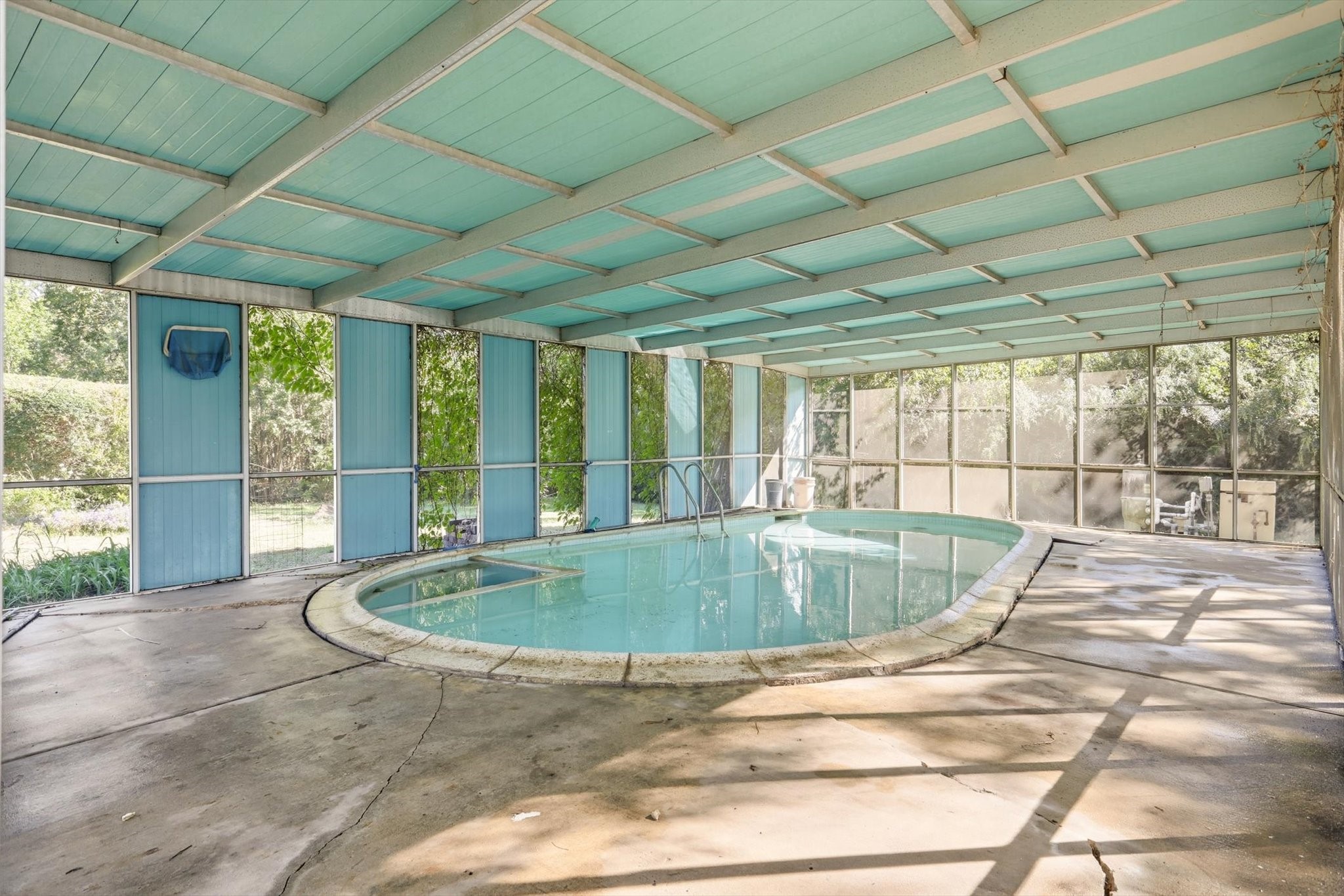 2044 W Oak Street Denton TX 76201