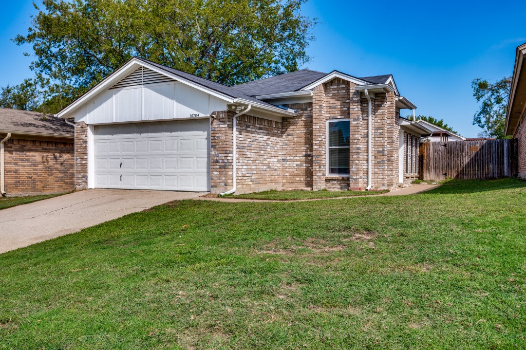 10704 Lone Pine Lane Fort Worth TX 76108