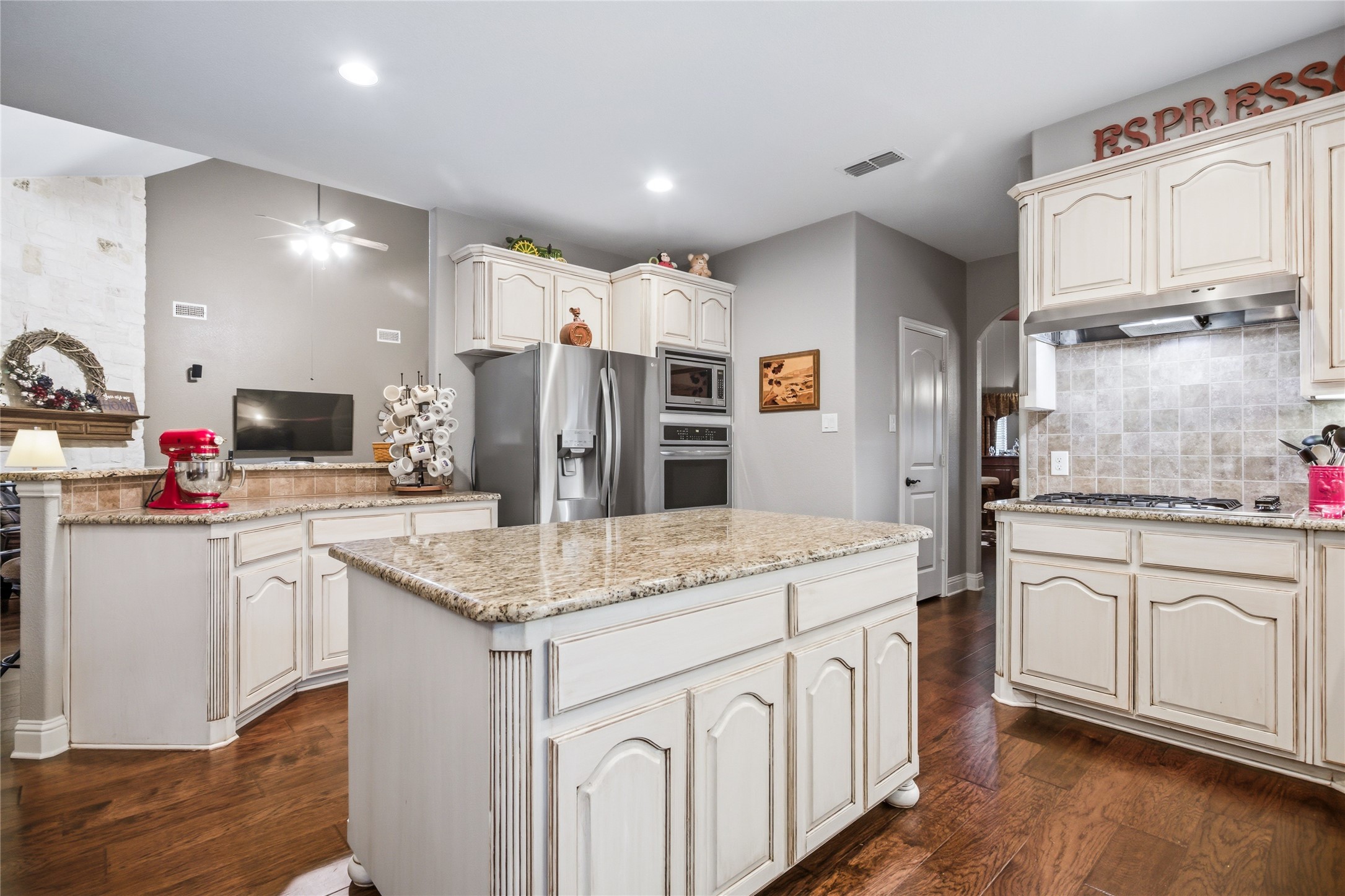 1581 N Hills Drive Rockwall TX 75087