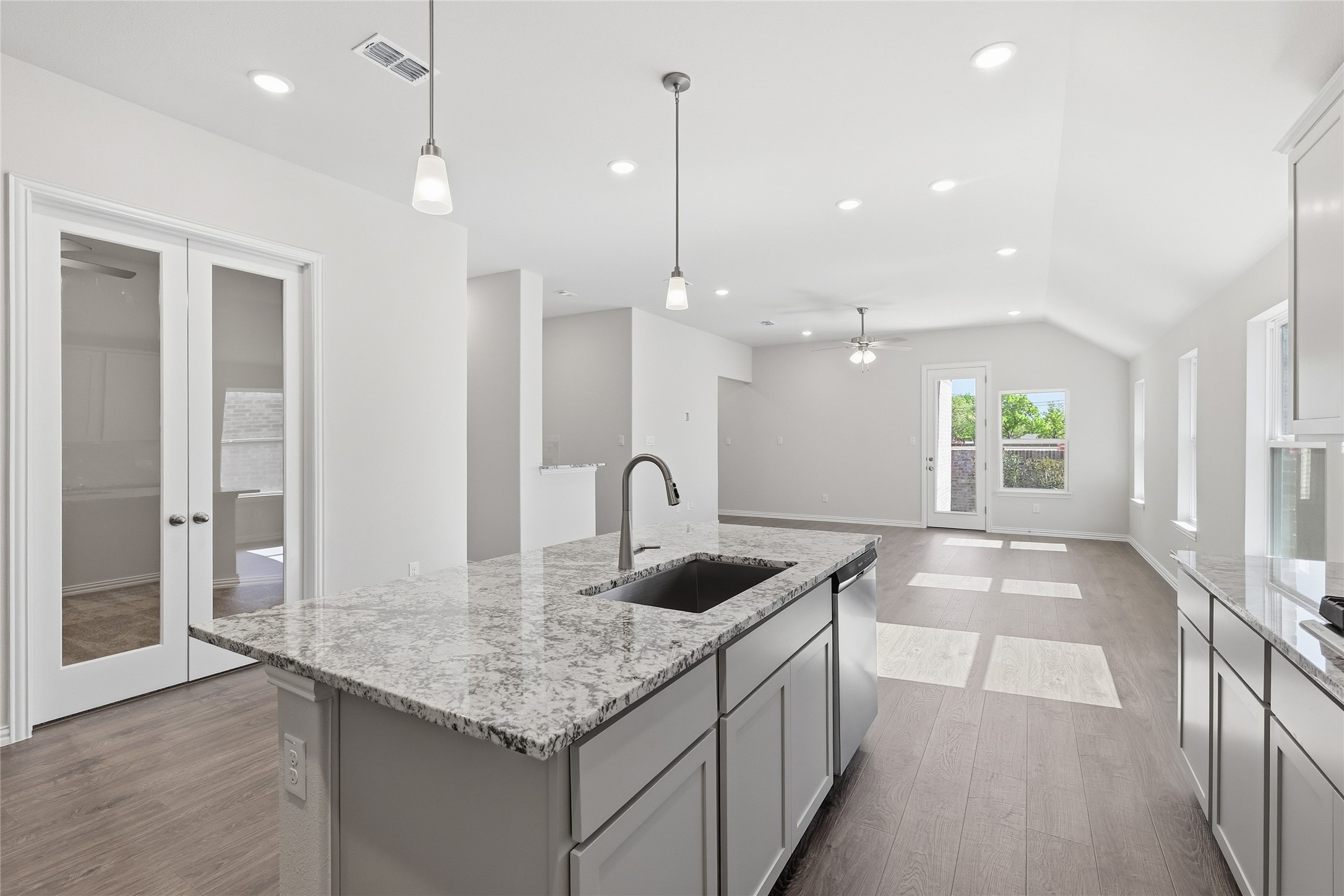 1423 Odette Drive Arlington TX 76013