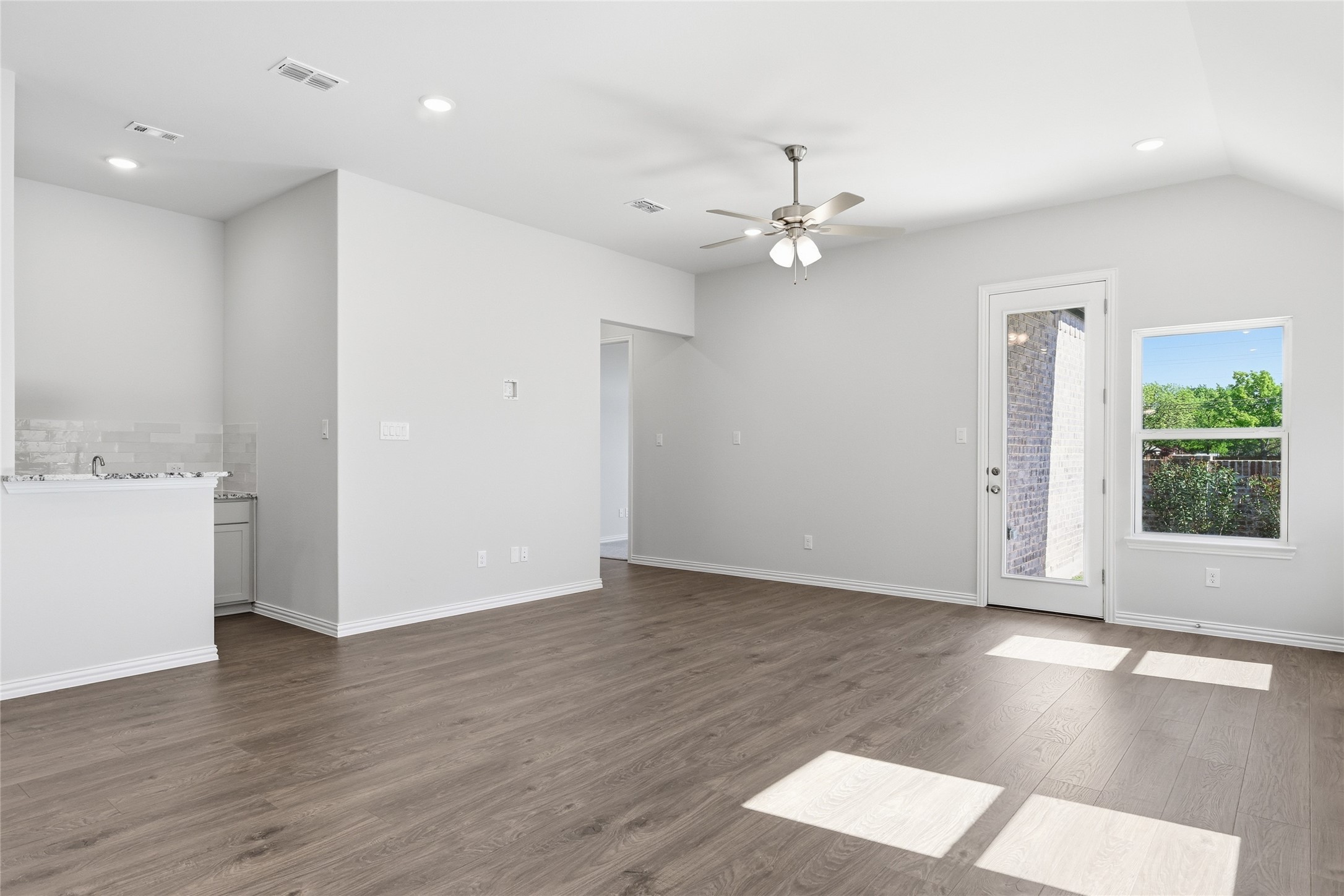 1423 Odette Drive Arlington TX 76013