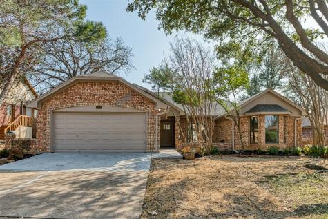 6716 Fair Oaks Drive North Richland Hills TX 76182