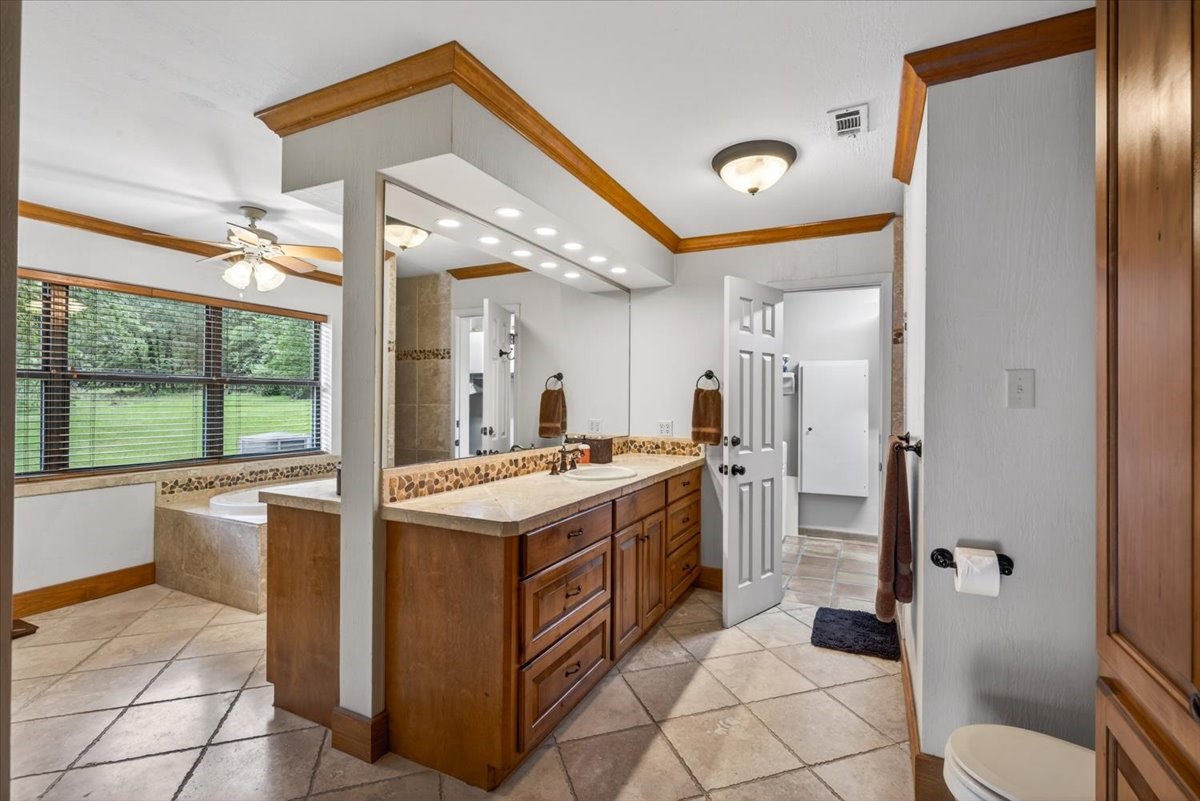 906 Valle Vista Drive Athens TX 75751