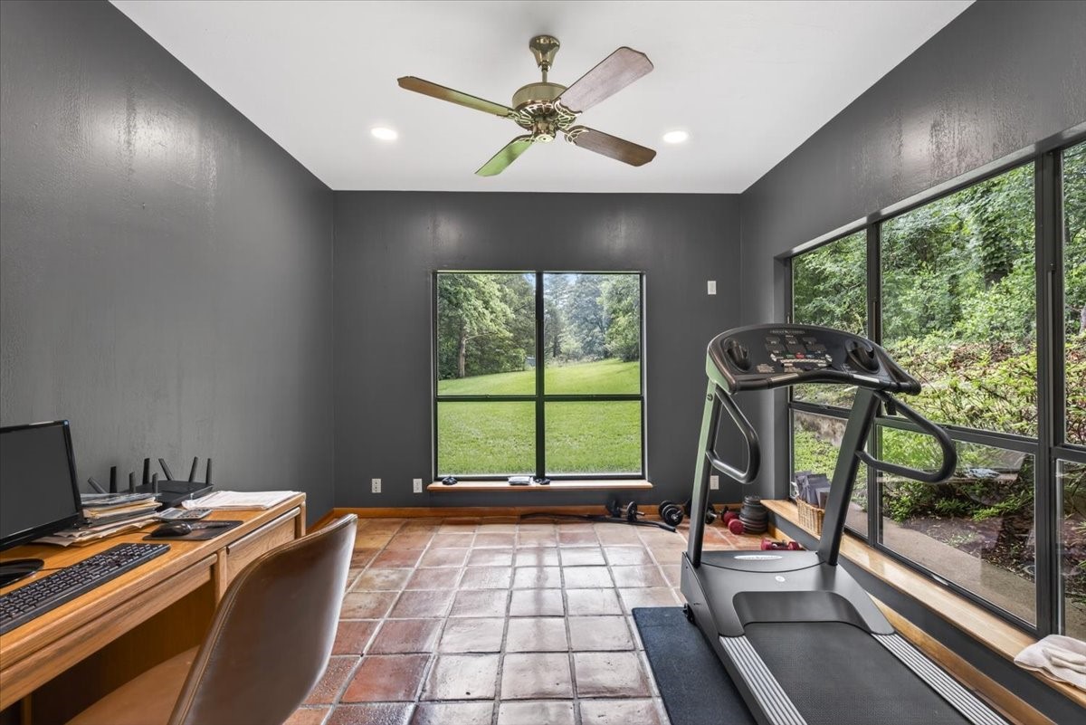 906 Valle Vista Drive Athens TX 75751