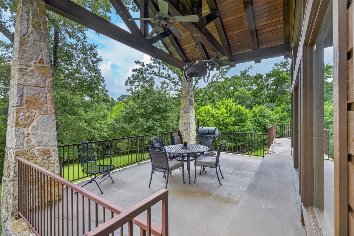 906 Valle Vista Drive Athens TX 75751