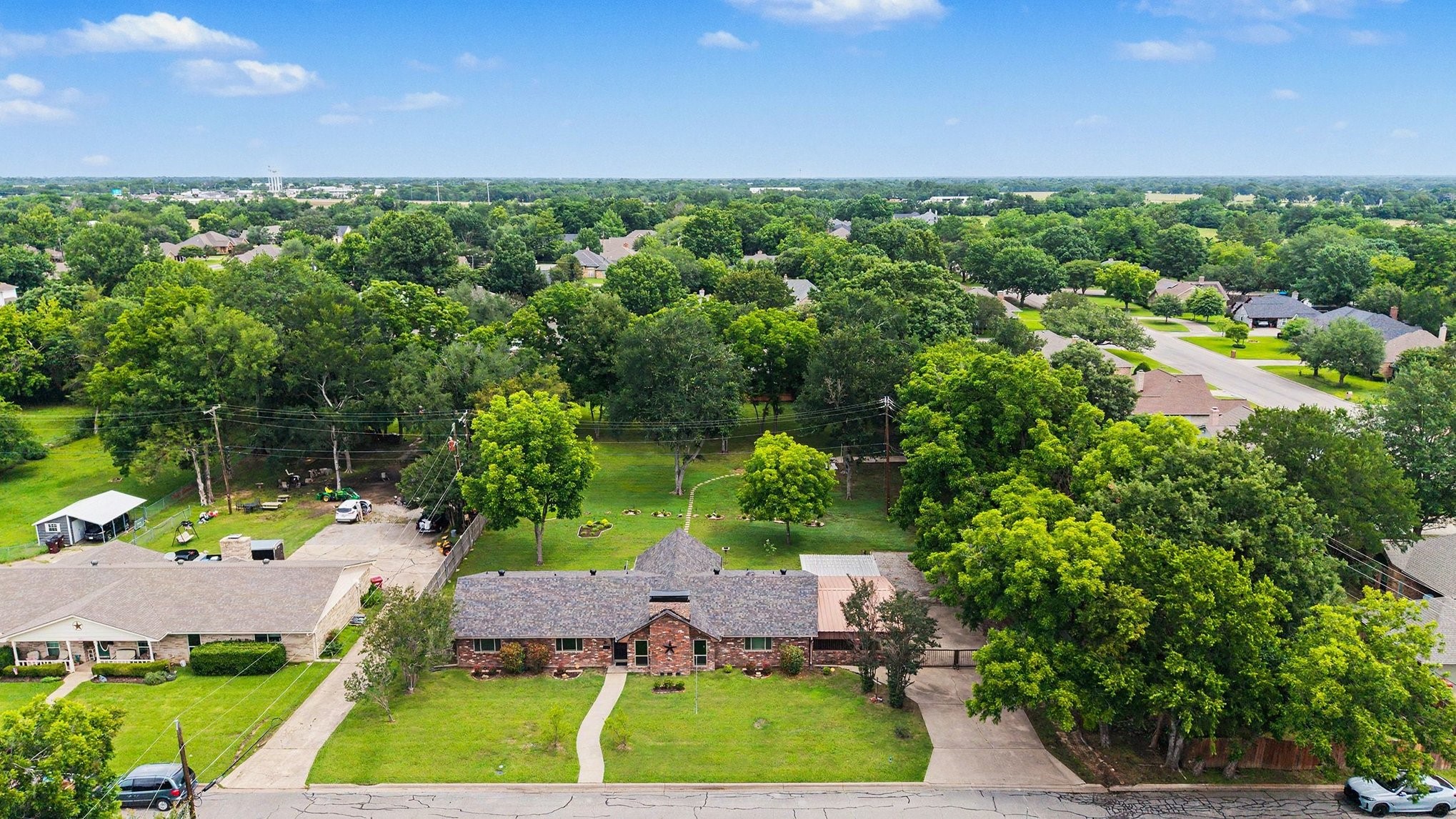 805 Wes Michael Road Bonham TX 75418