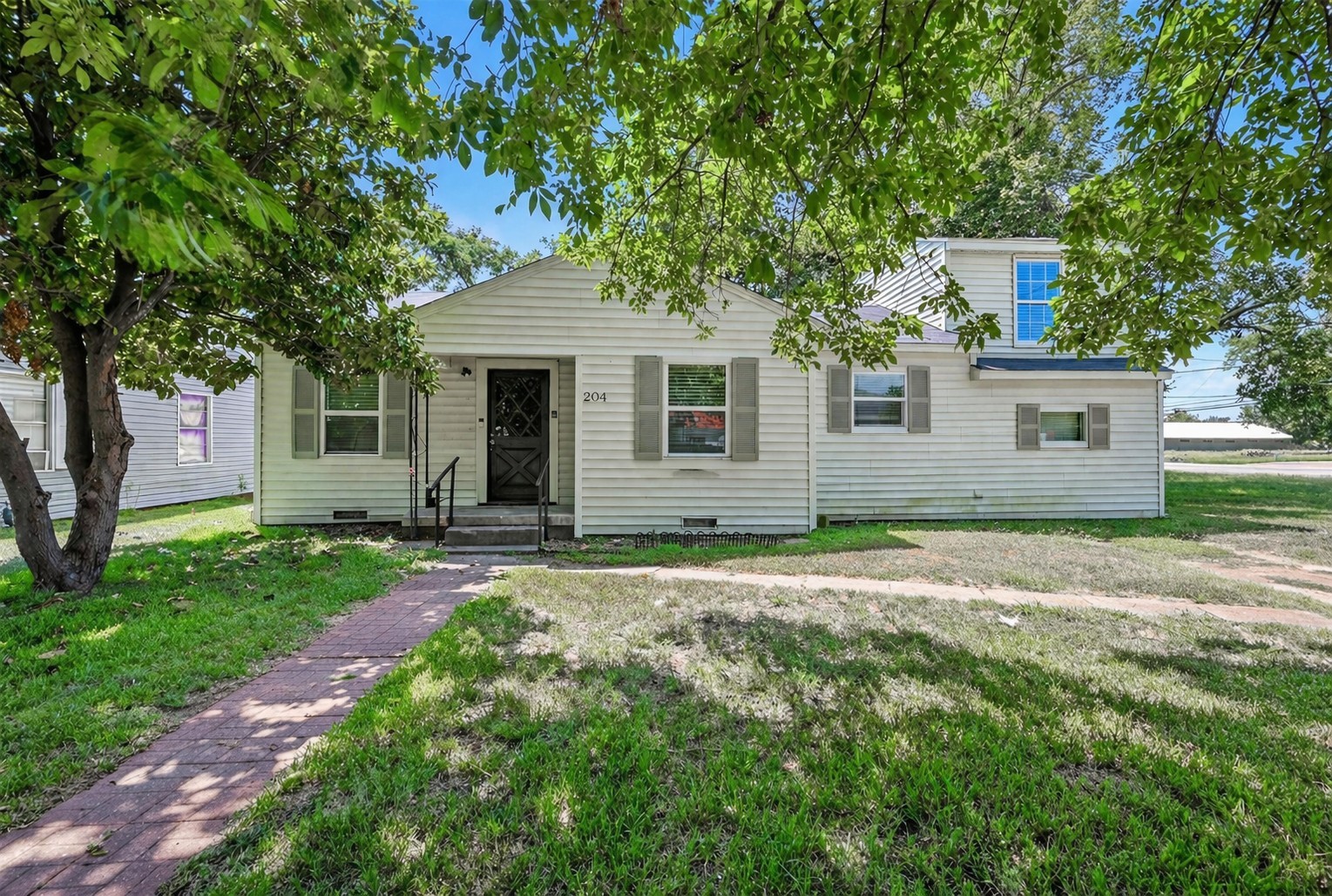 204 Graham Avenue Bonham TX 75418