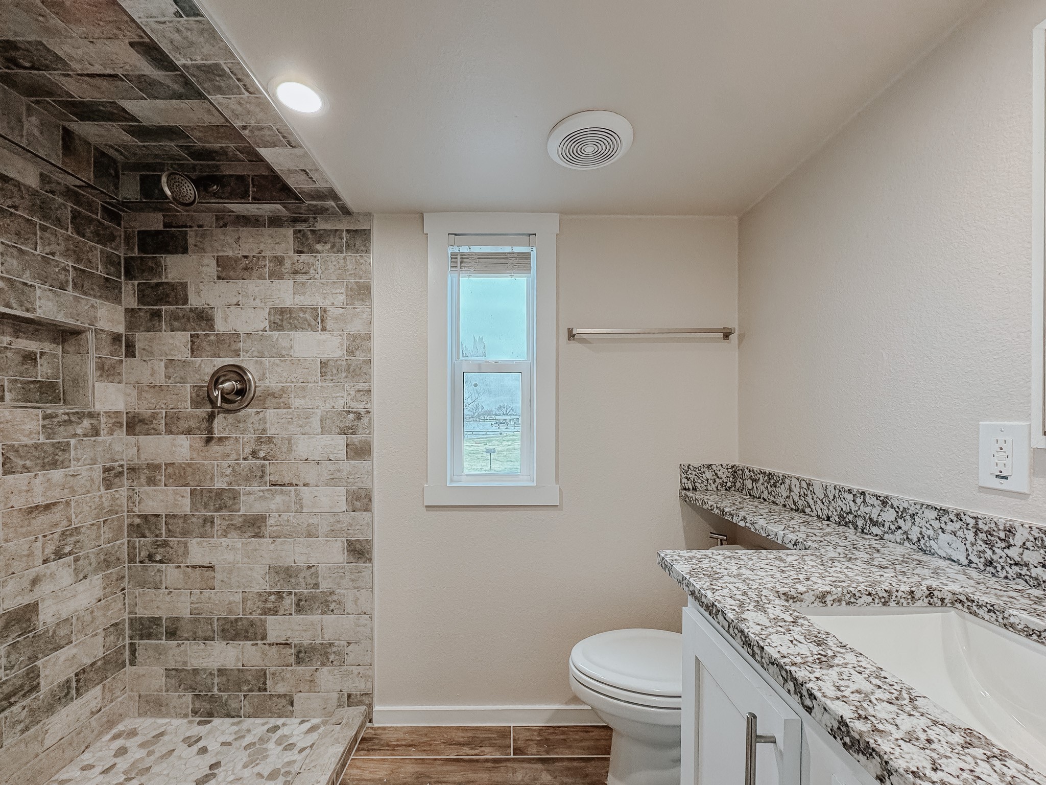 6422 Peninsula Road Kerens TX 75144