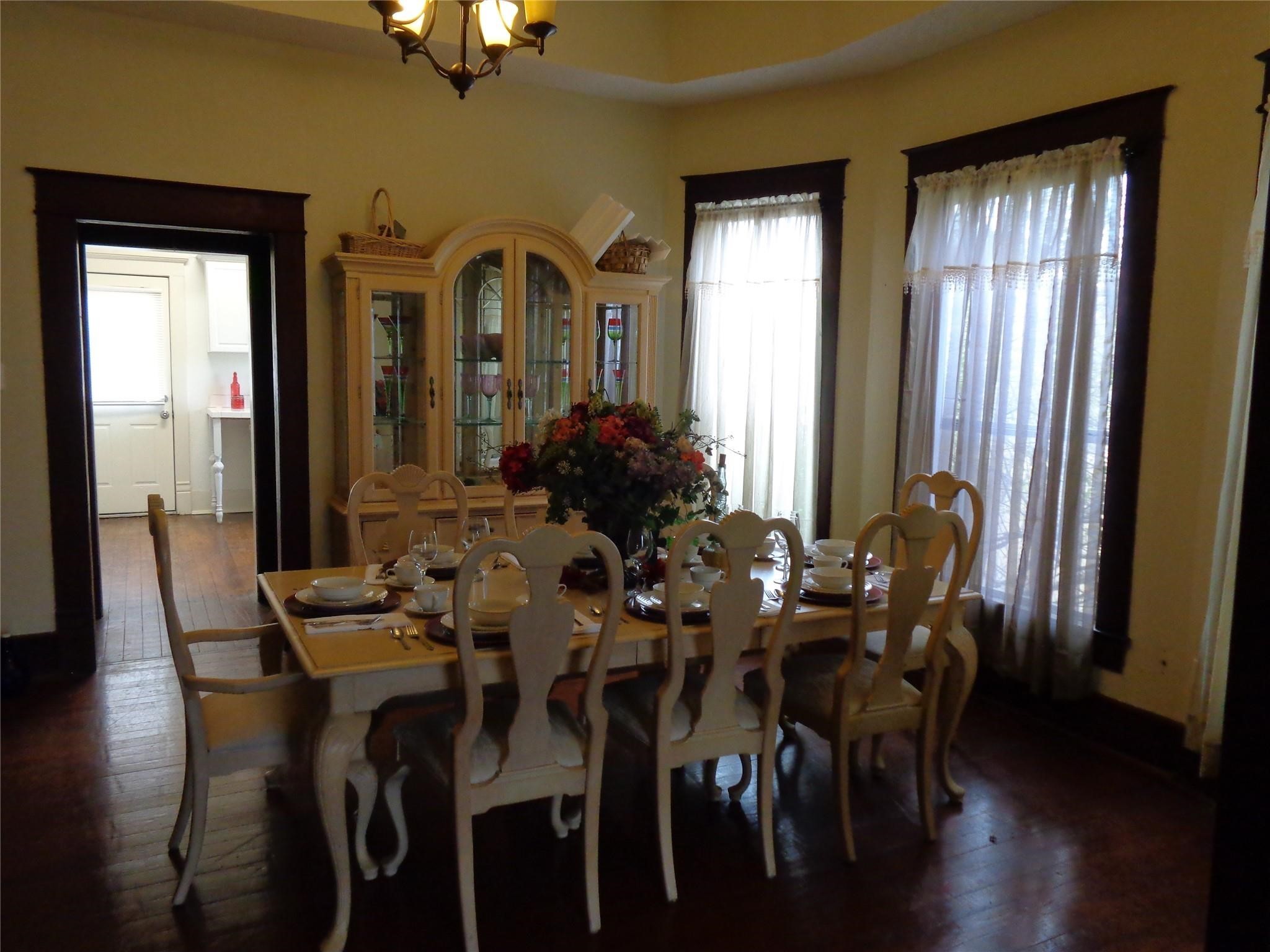 211 W Purdom Avenue Alvarado TX 76009