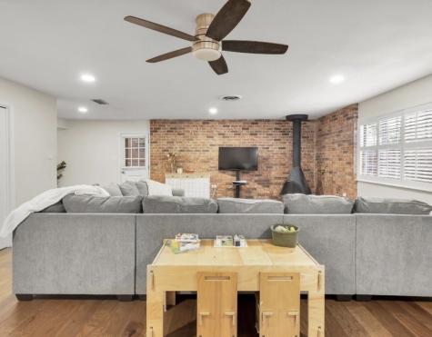 2233 Goldenrod Avenue Fort Worth TX 76111