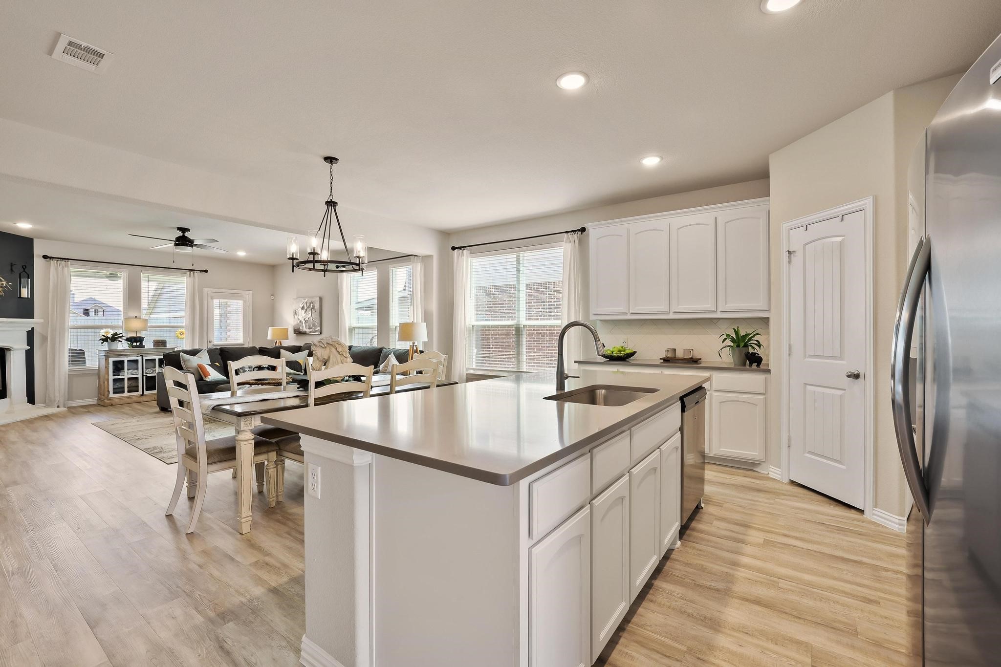 907 Swift Drive Sherman TX 75092